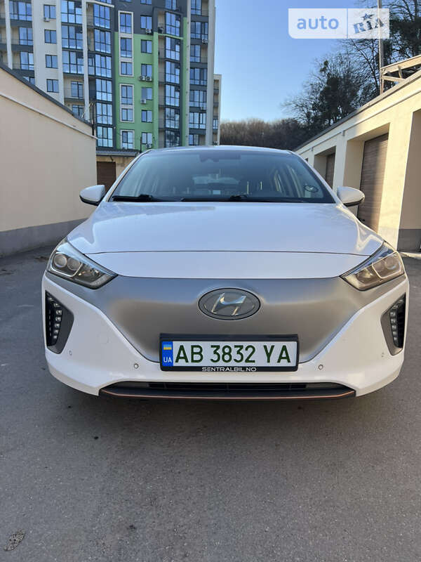 2016 hyundai ioniq