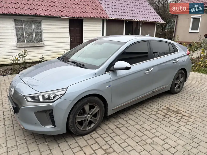 2017 hyundai ioniq