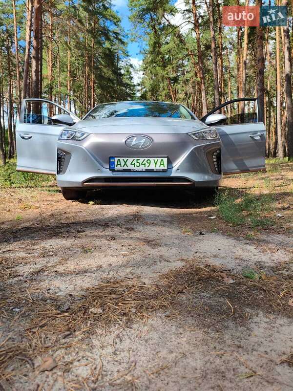 2016 hyundai ioniq