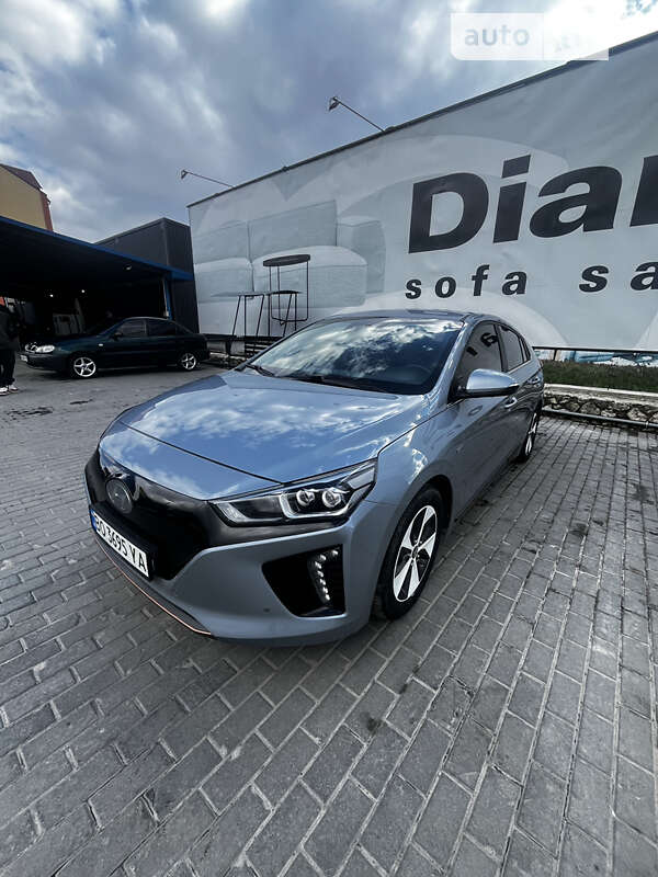 2017 hyundai ioniq