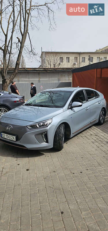 2017 hyundai ioniq