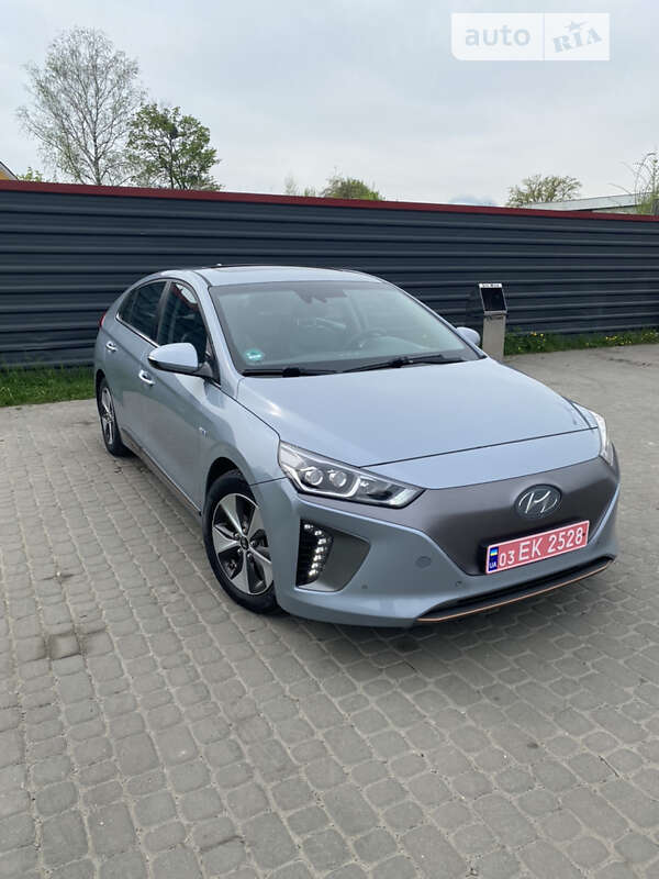 2017 hyundai ioniq