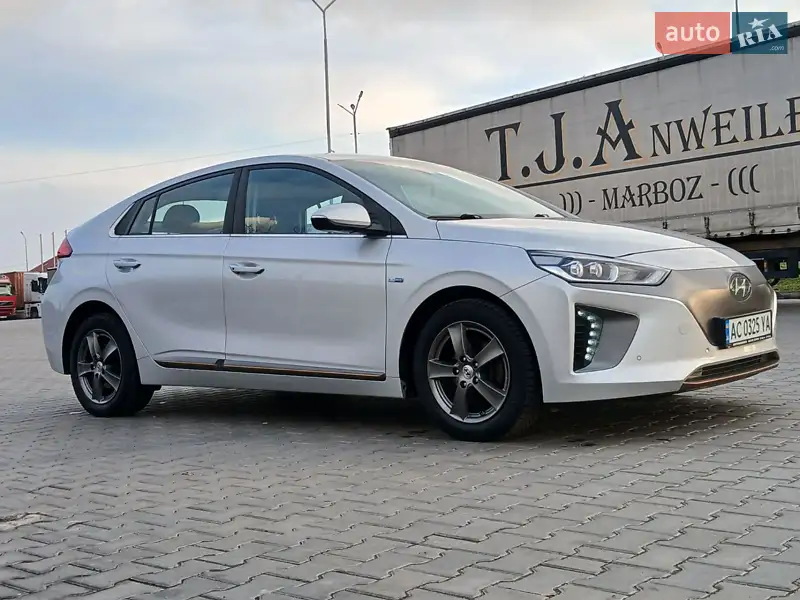 2017 hyundai ioniq