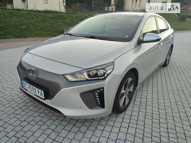 2017 hyundai ioniq
