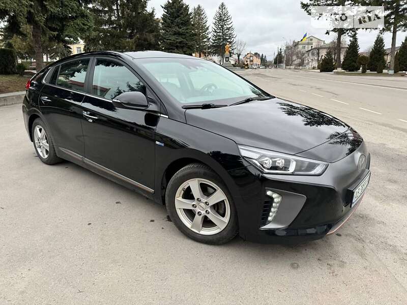2017 hyundai ioniq