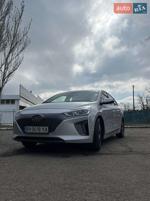 2017 hyundai ioniq