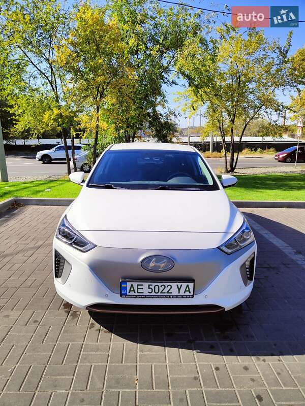 2017 hyundai ioniq