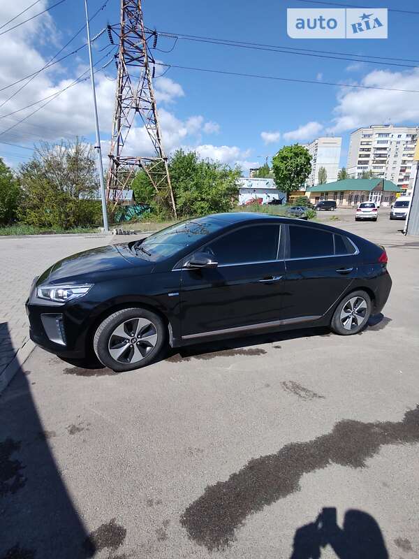 2017 hyundai ioniq
