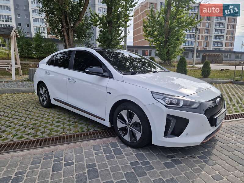 2017 hyundai ioniq