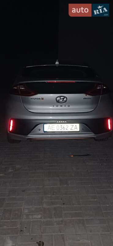 2018 hyundai ioniq