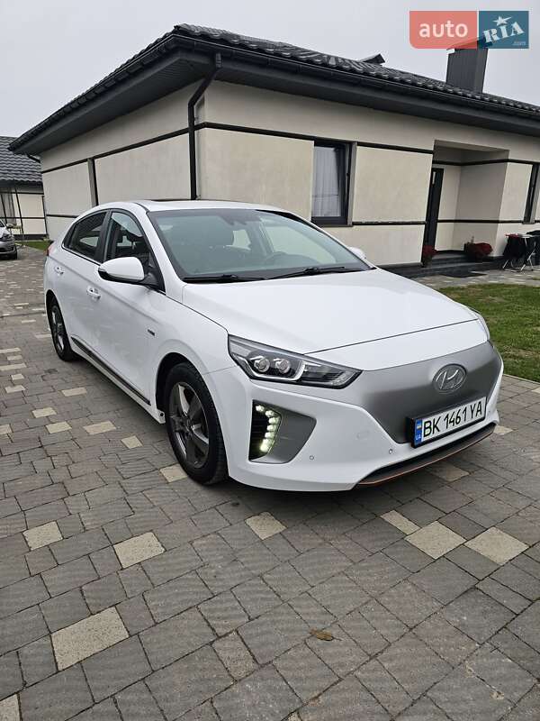 2019 hyundai ioniq
