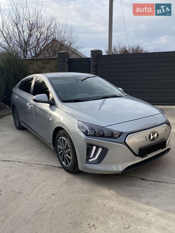 2019 hyundai ioniq