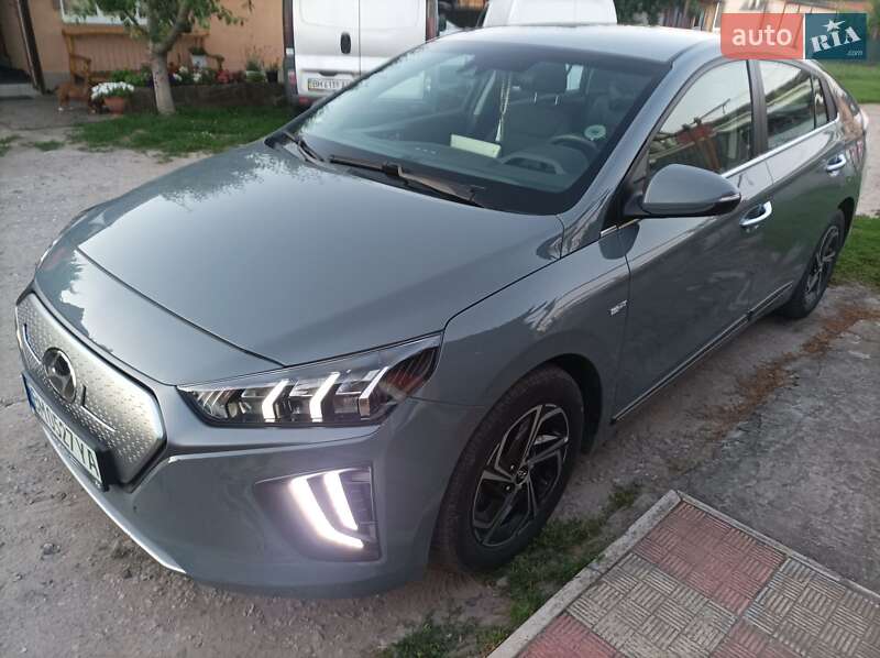 2019 hyundai ioniq