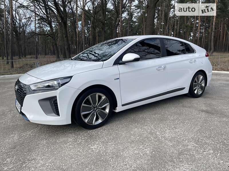 2017 hyundai ioniq