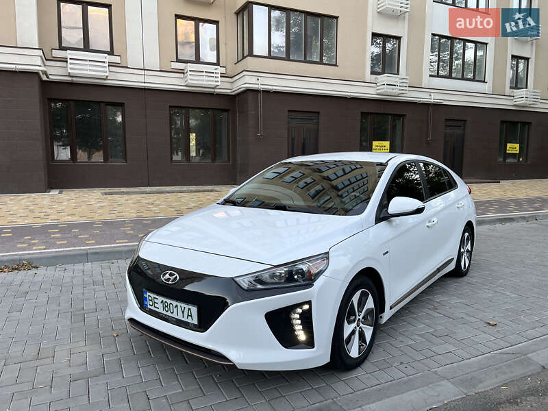 2017 hyundai ioniq
