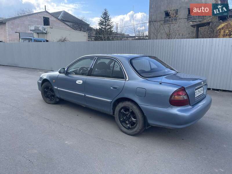 1997 hyundai sonata