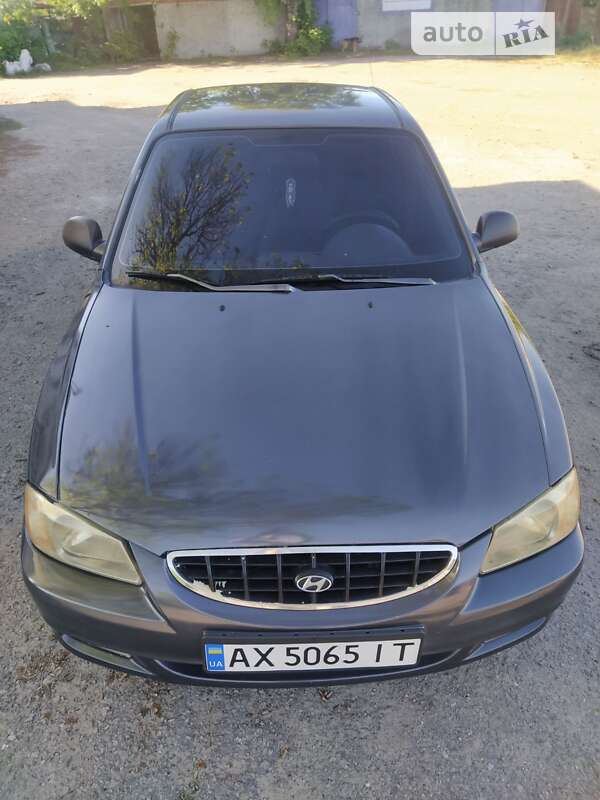 2002 hyundai accent