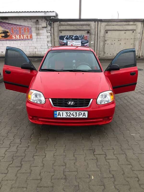 2003 hyundai accent
