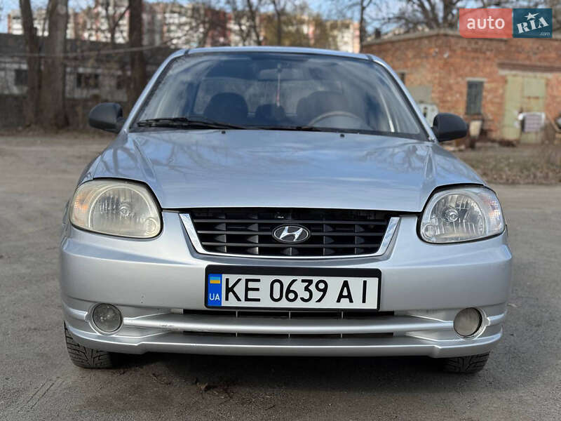 2005 hyundai accent