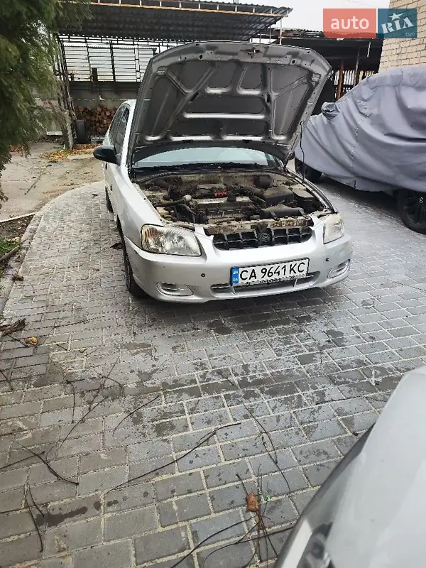 2001 hyundai accent