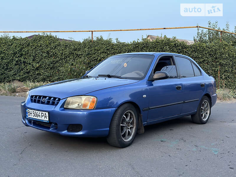 2000 hyundai accent