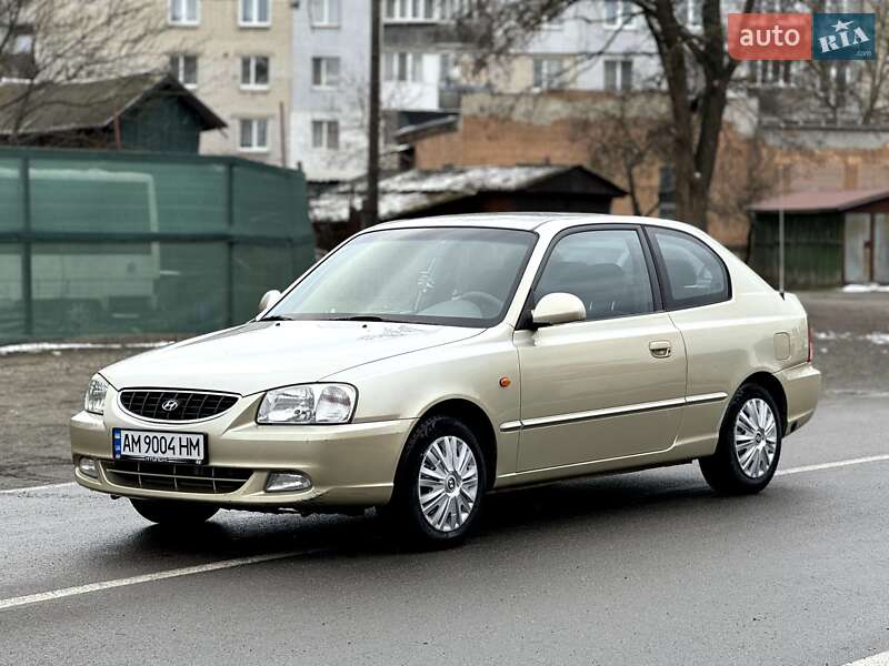 2002 hyundai accent