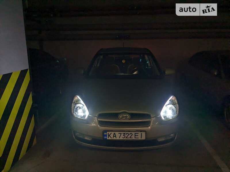 2008 hyundai accent