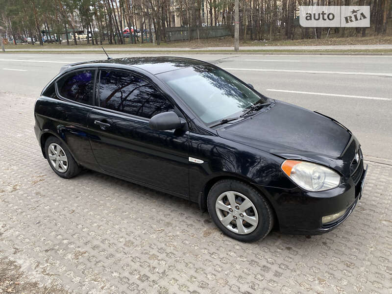 2008 hyundai accent