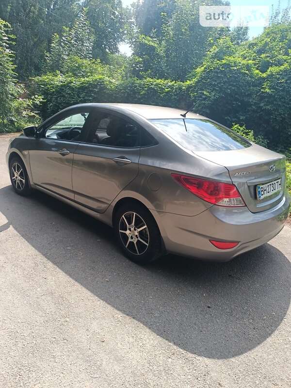 2017 hyundai accent