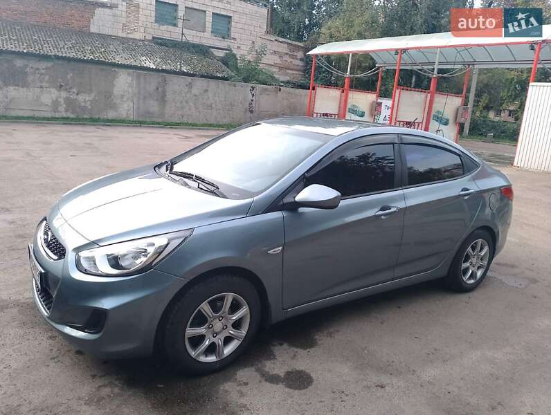 2017 hyundai accent