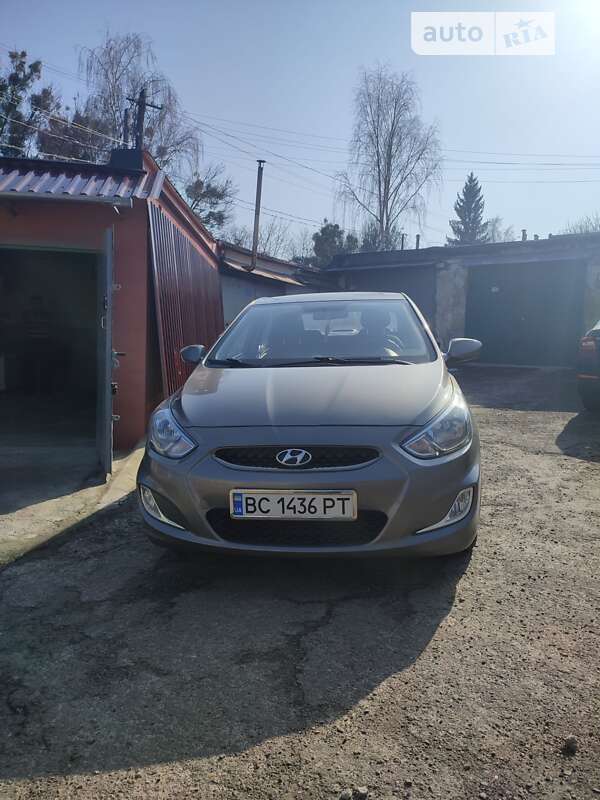 2017 hyundai accent