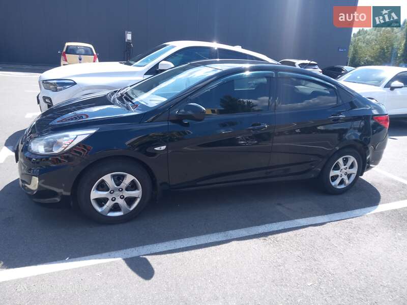 2018 hyundai accent
