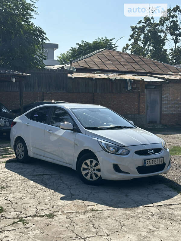 2018 hyundai accent