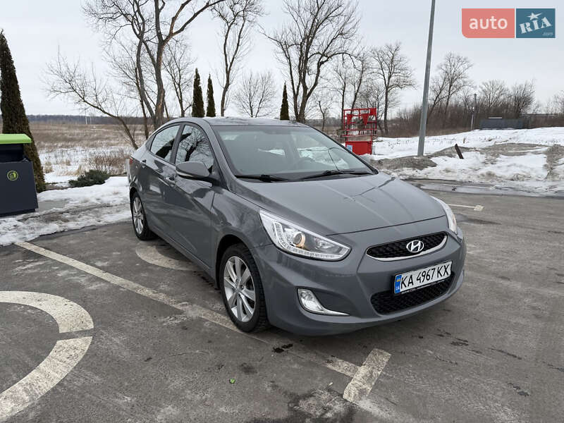 2019 hyundai accent