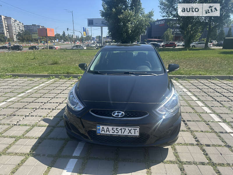 2019 hyundai accent