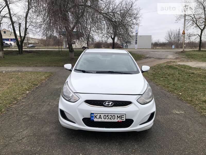 2019 hyundai accent