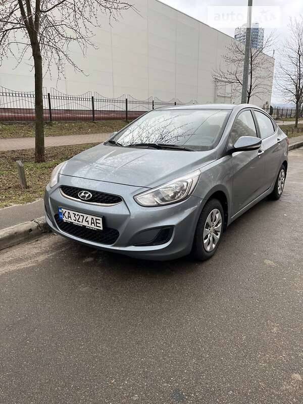 2019 hyundai accent