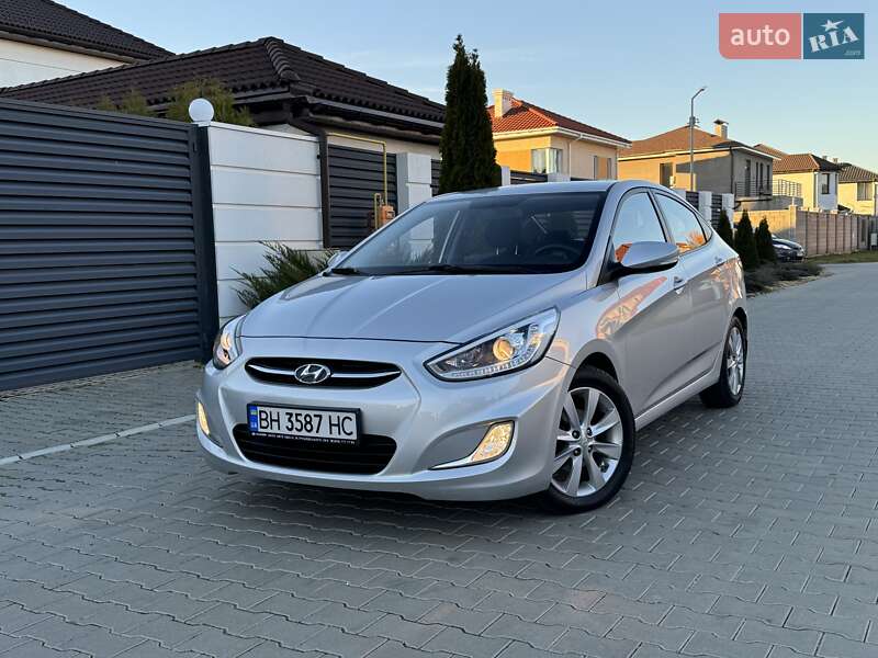 2015 hyundai accent