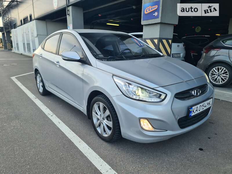 2016 hyundai accent