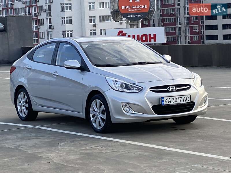 2016 hyundai accent