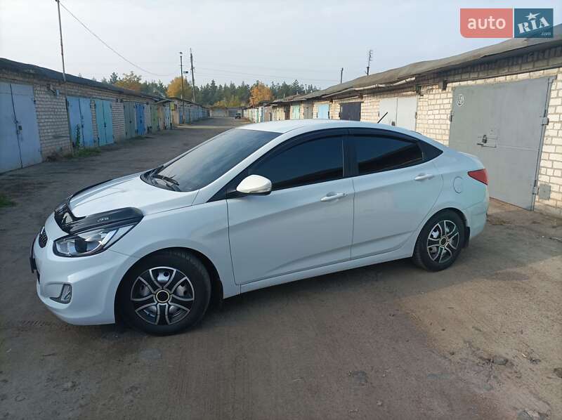 2018 hyundai accent