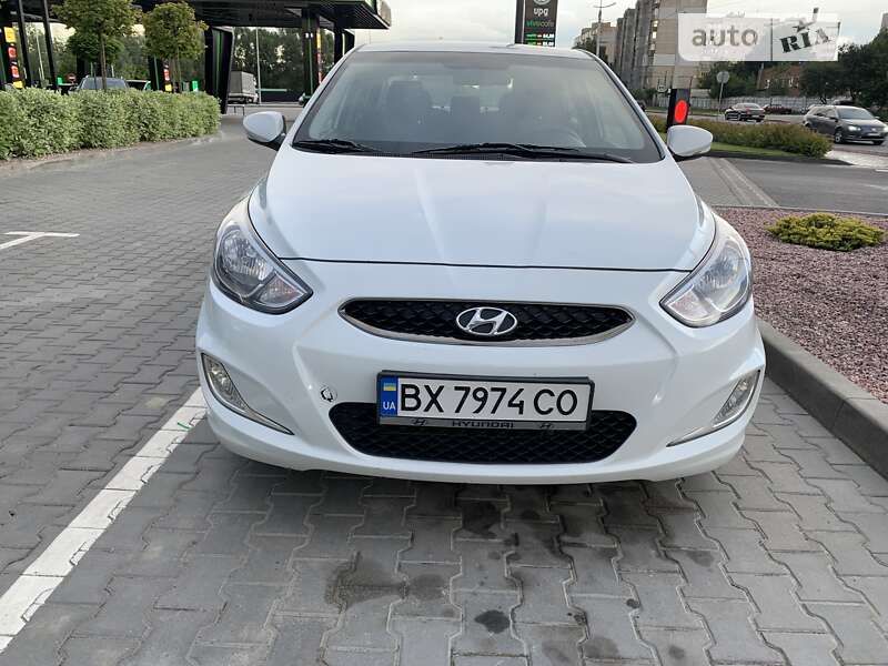 2018 hyundai accent