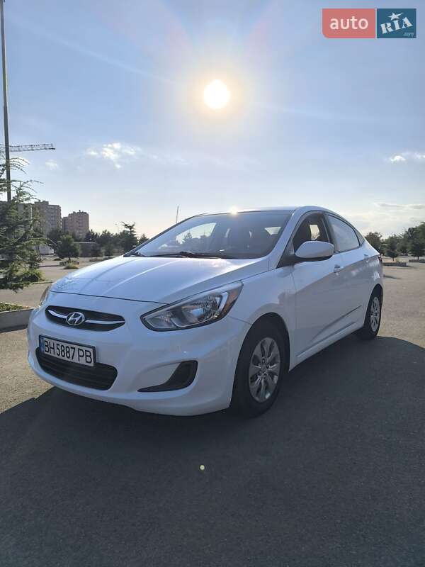 2015 hyundai accent