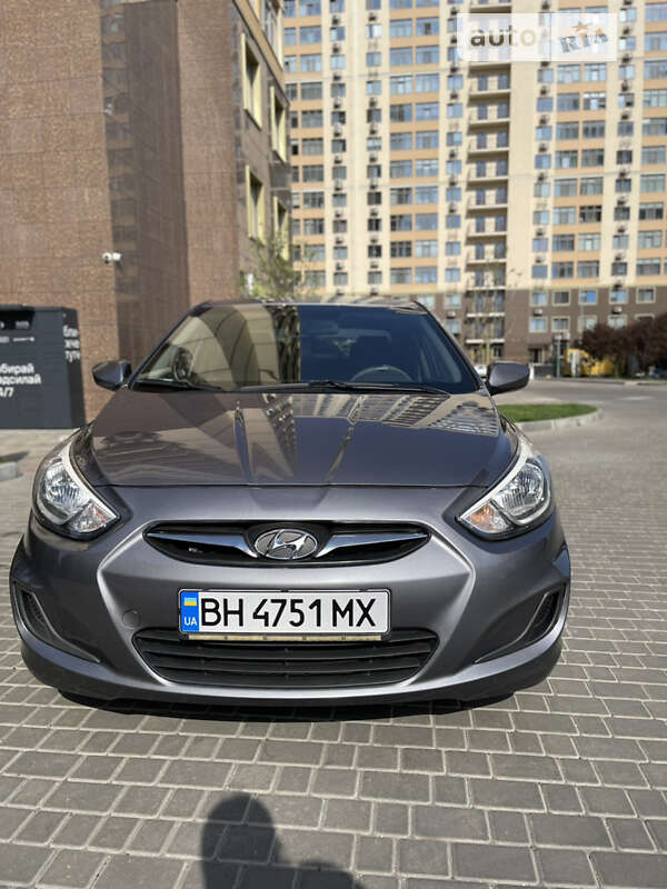 2015 hyundai accent