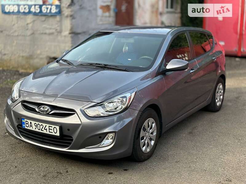 2016 hyundai accent