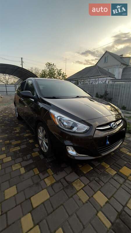 2016 hyundai accent