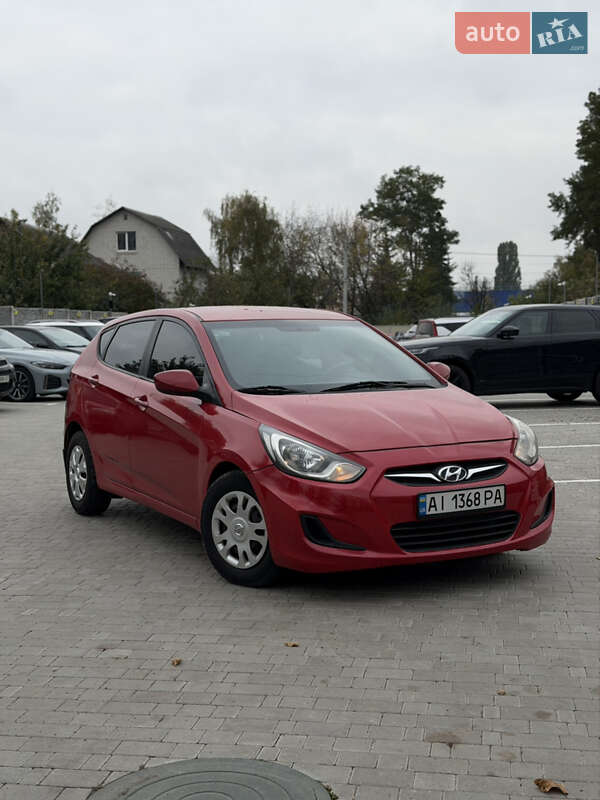 2012 hyundai accent