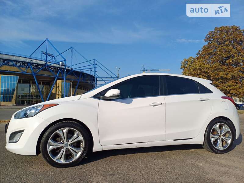 2012 hyundai elantra