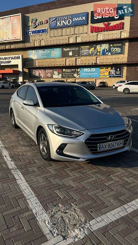 2016 hyundai avante