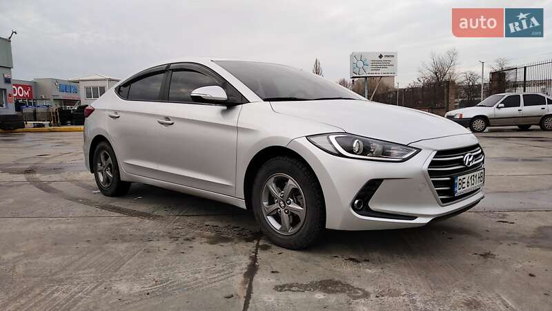 2016 hyundai avante